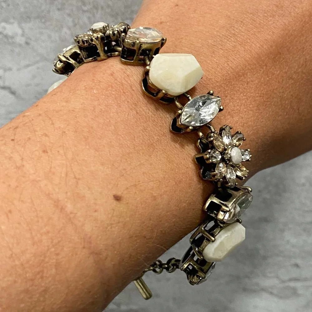Chloe & Isabel Gardenia Bracelet - Picture 2 of 8